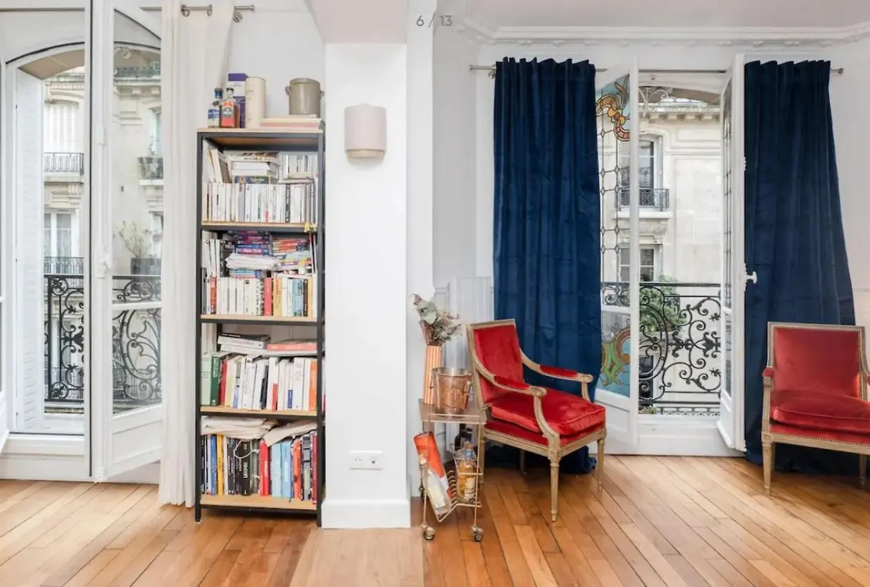 פריז Montmartre // Lovely Flat For You ! דירה