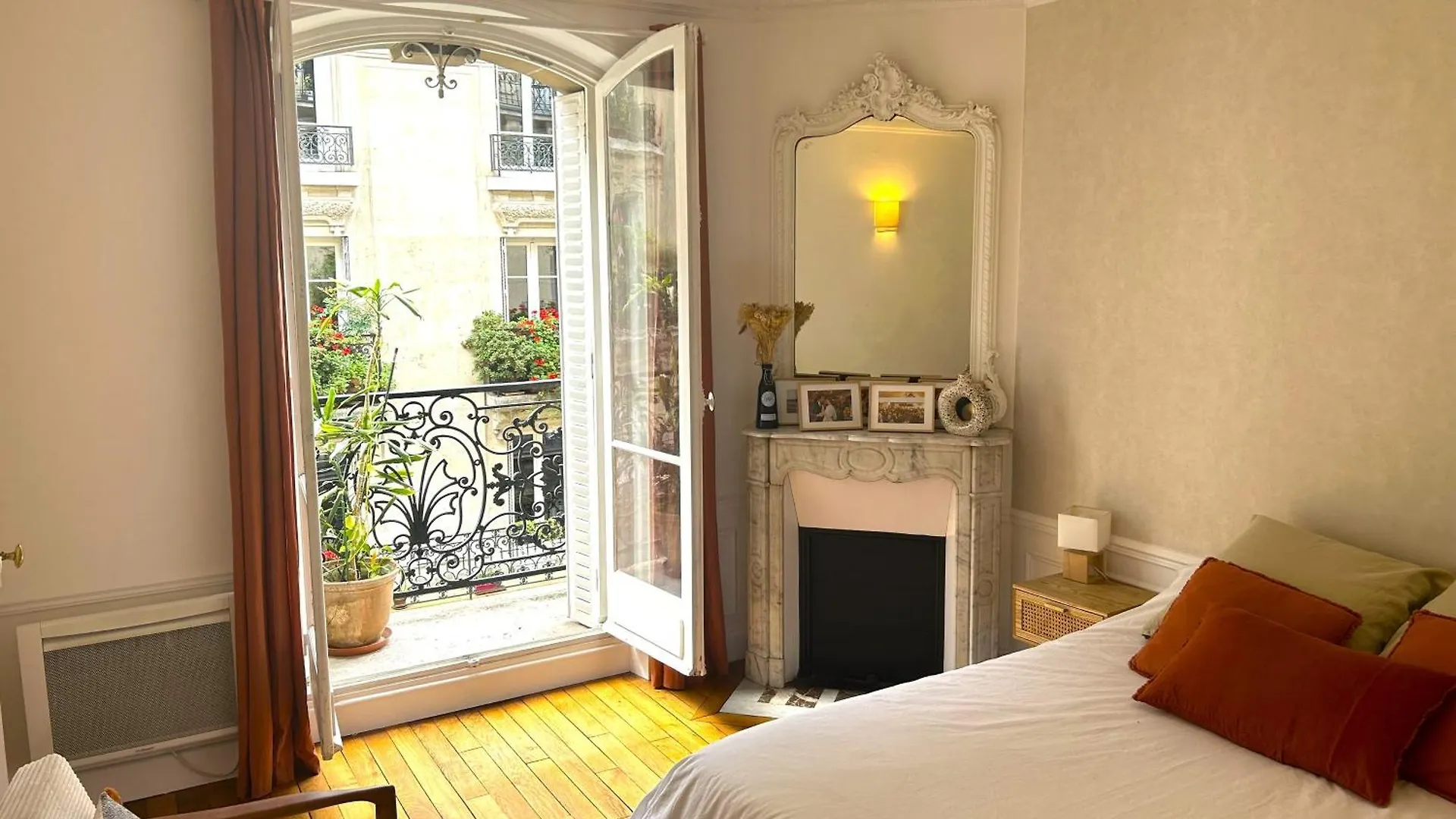 Apartment Montmartre // Lovely Flat For You ! Paris France